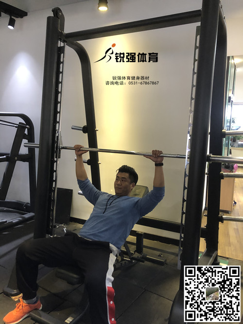史密斯機(jī)的使用展示.jpg
