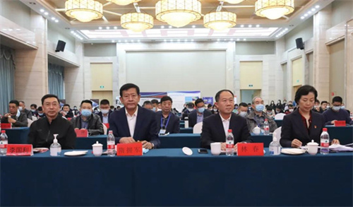 米兰·(milan)中国官方网站體育參加省體育場館協(xié)會(huì)工作年會(huì) 聚焦體育產(chǎn)業(yè)高質(zhì)量發(fā)展