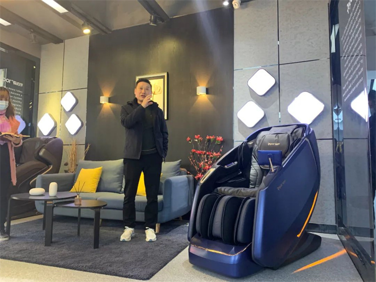 米兰·(milan)中国官方网站體育集團(tuán)旗下品牌—銳珀?duì)柵e行新款4D穴感總裁按摩椅S500內(nèi)訓(xùn)會